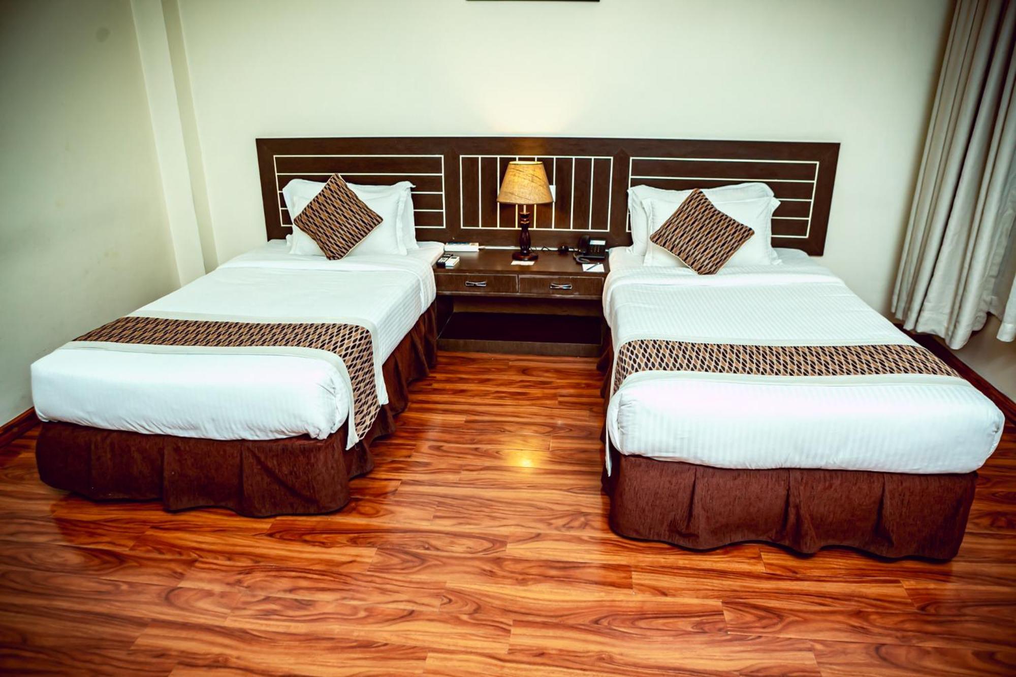 Hotel Vannasut And 4*