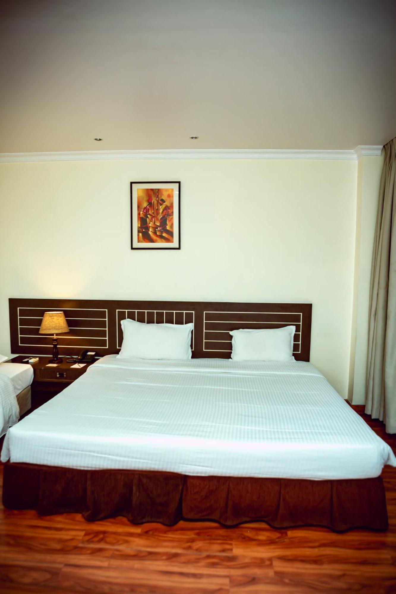 Hotel Vannasut And 4*