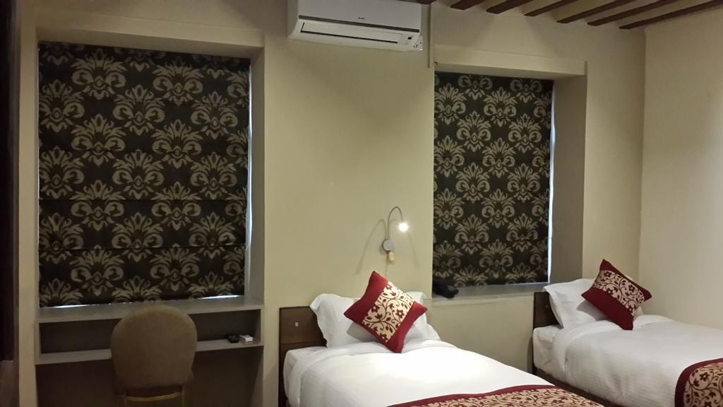 Heranya Hotel 3*