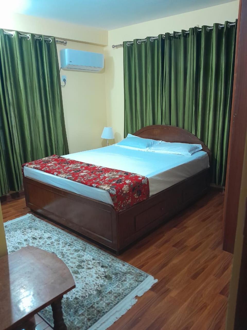 Rupas Apartment