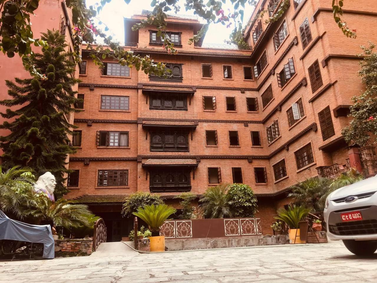 Hotel Courtyard Pujan