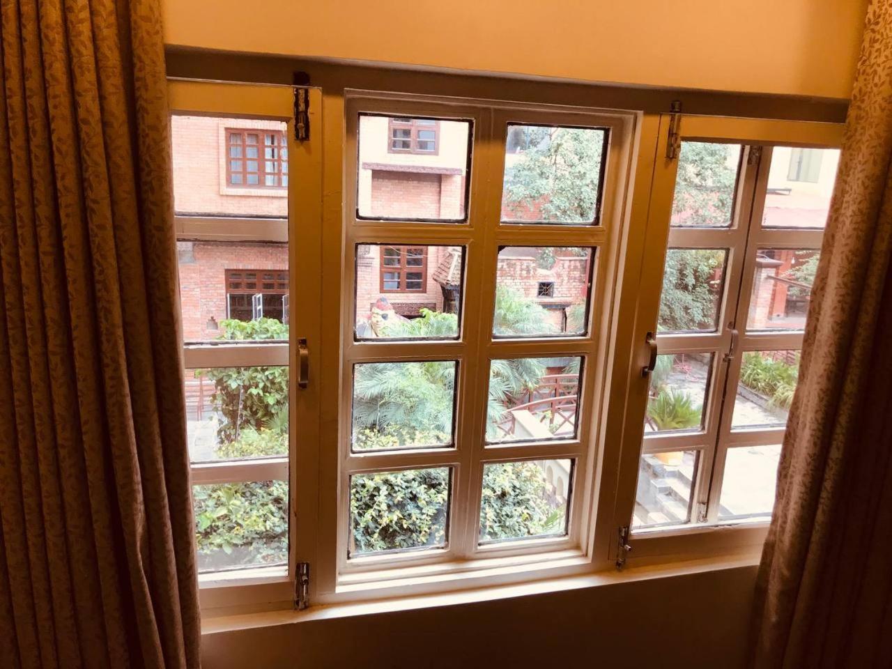 Hotel Courtyard Pujan 4*