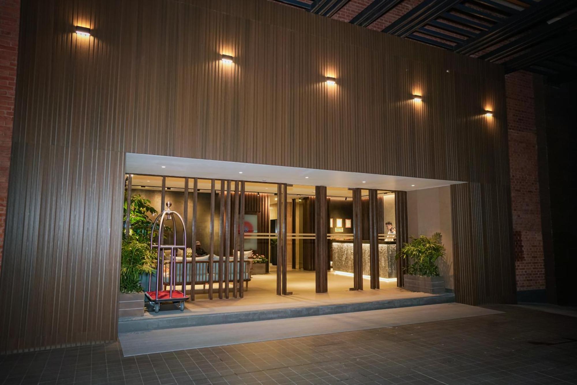 Barahi Hotel