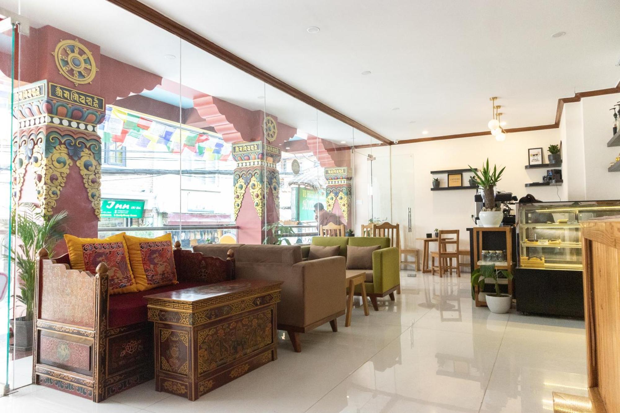 Yakroo Manang Hotel
