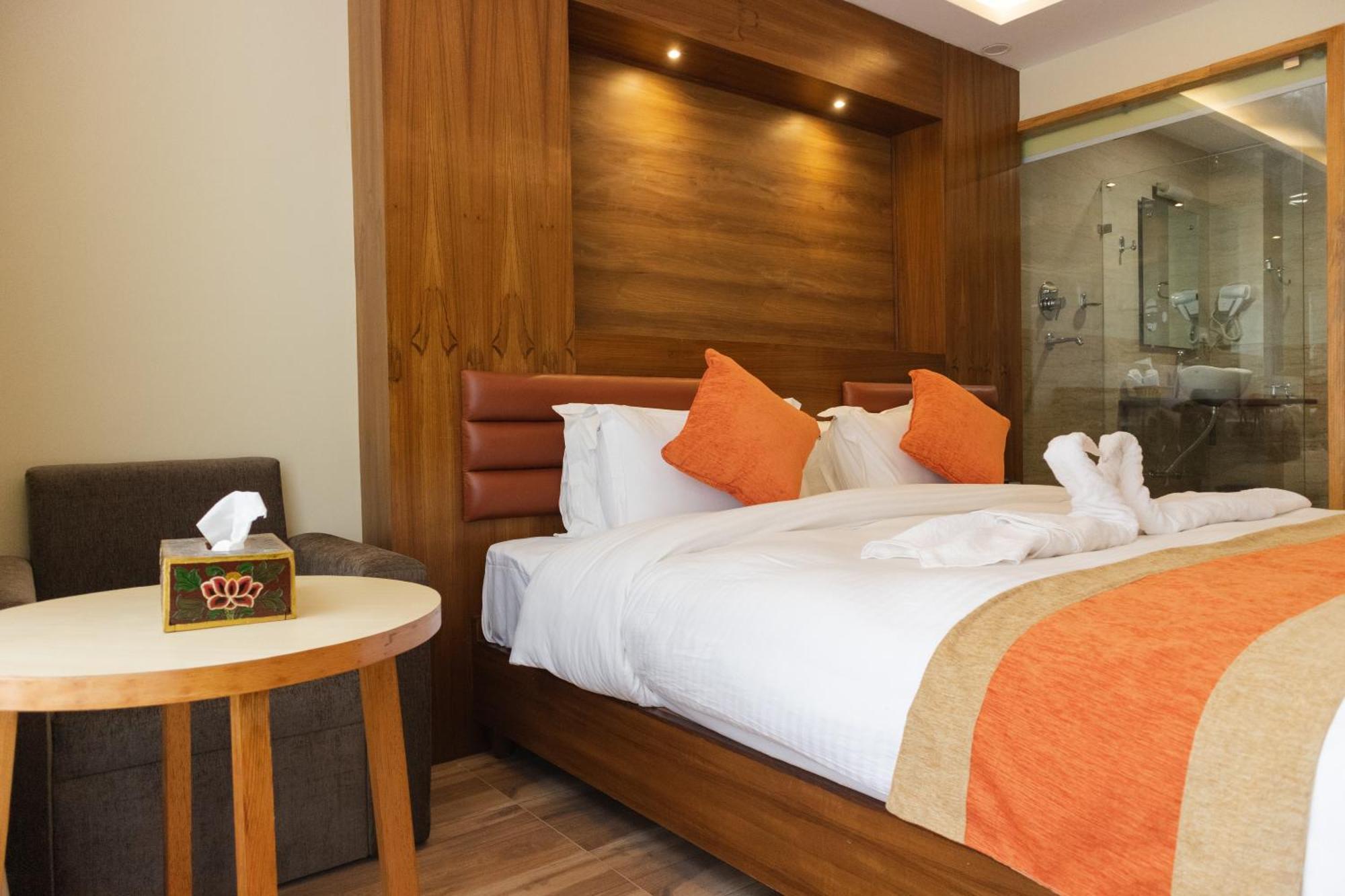 Yakroo Manang Hotel