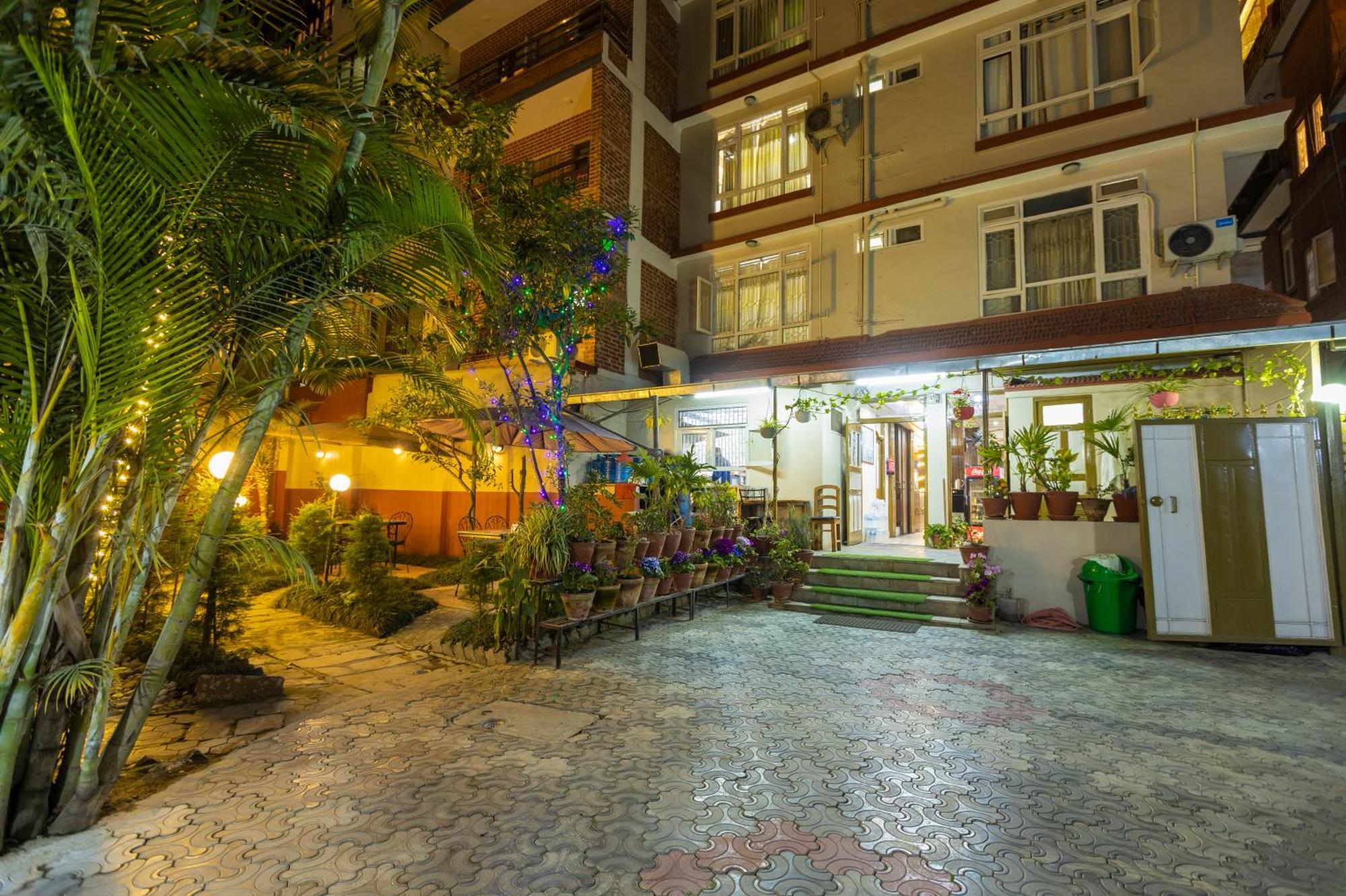 Hotel Sekai