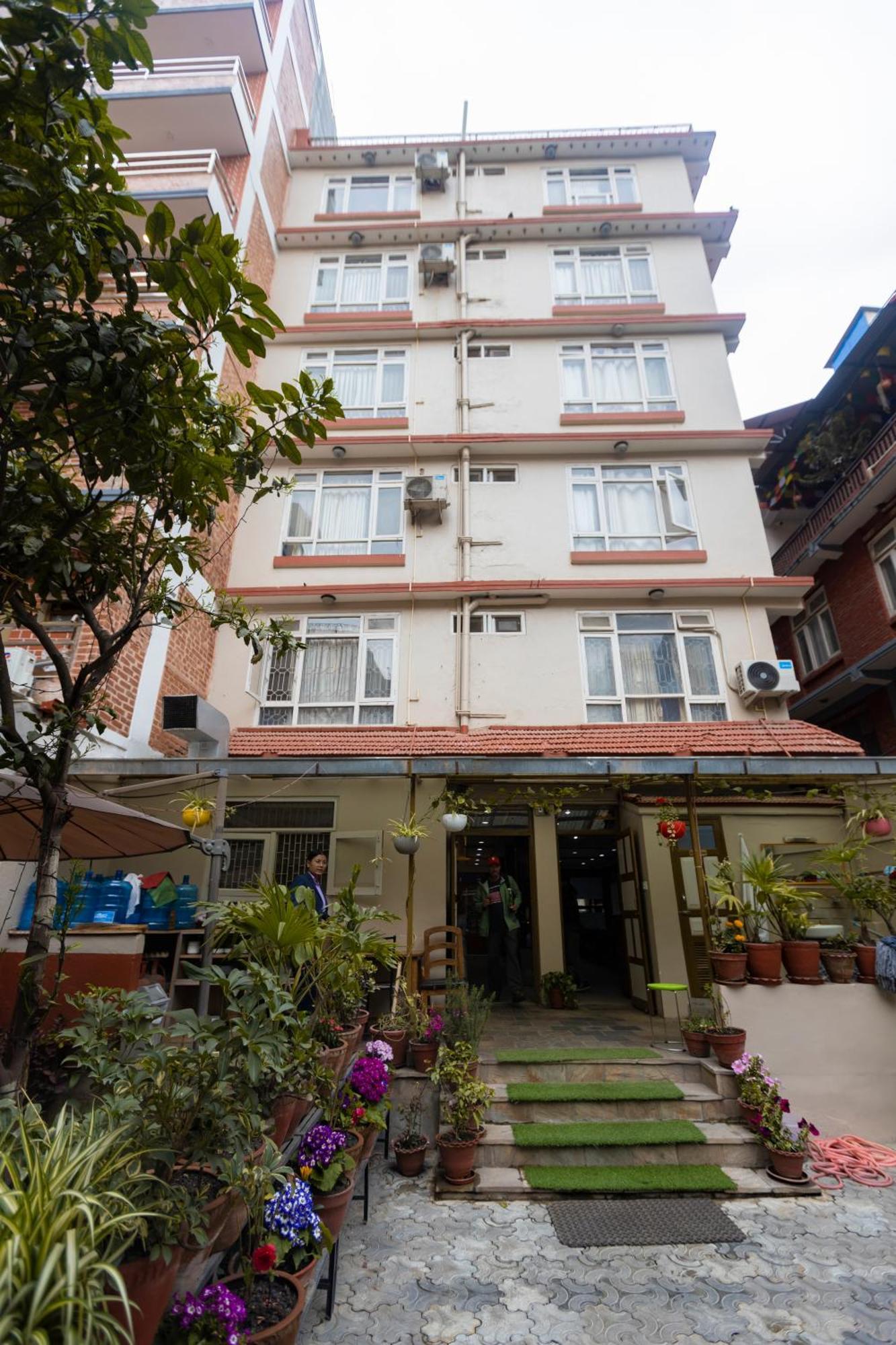 Hotel Sekai 2*