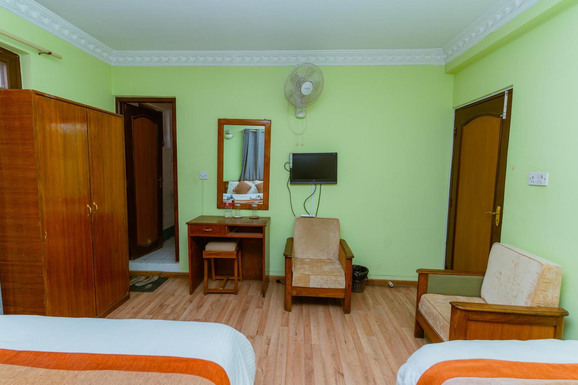 Cloud 9 Garden Hotel 3*
