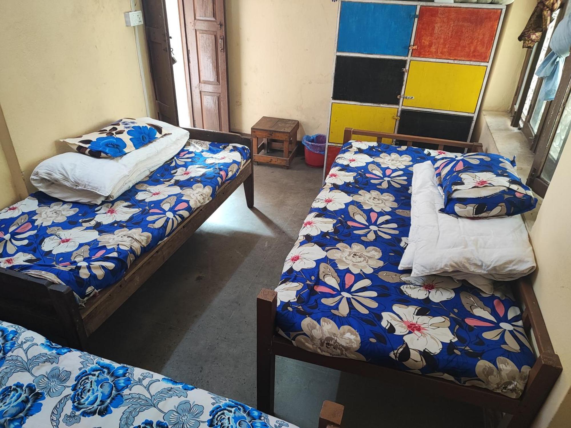 Happy Donkey Hostel *