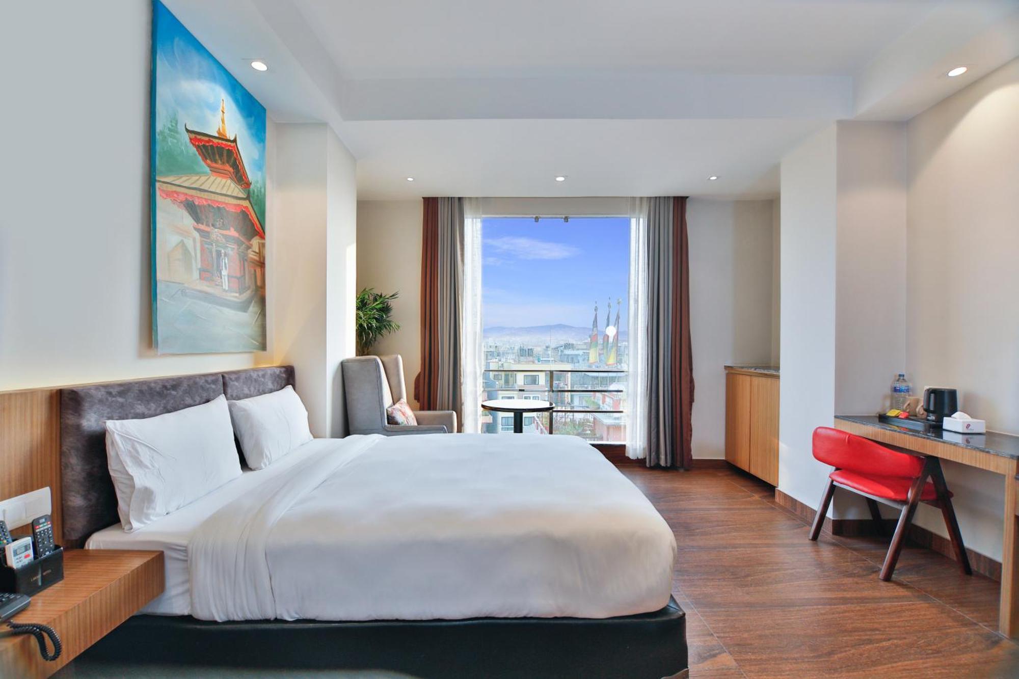 Hotel Lakhey 4*