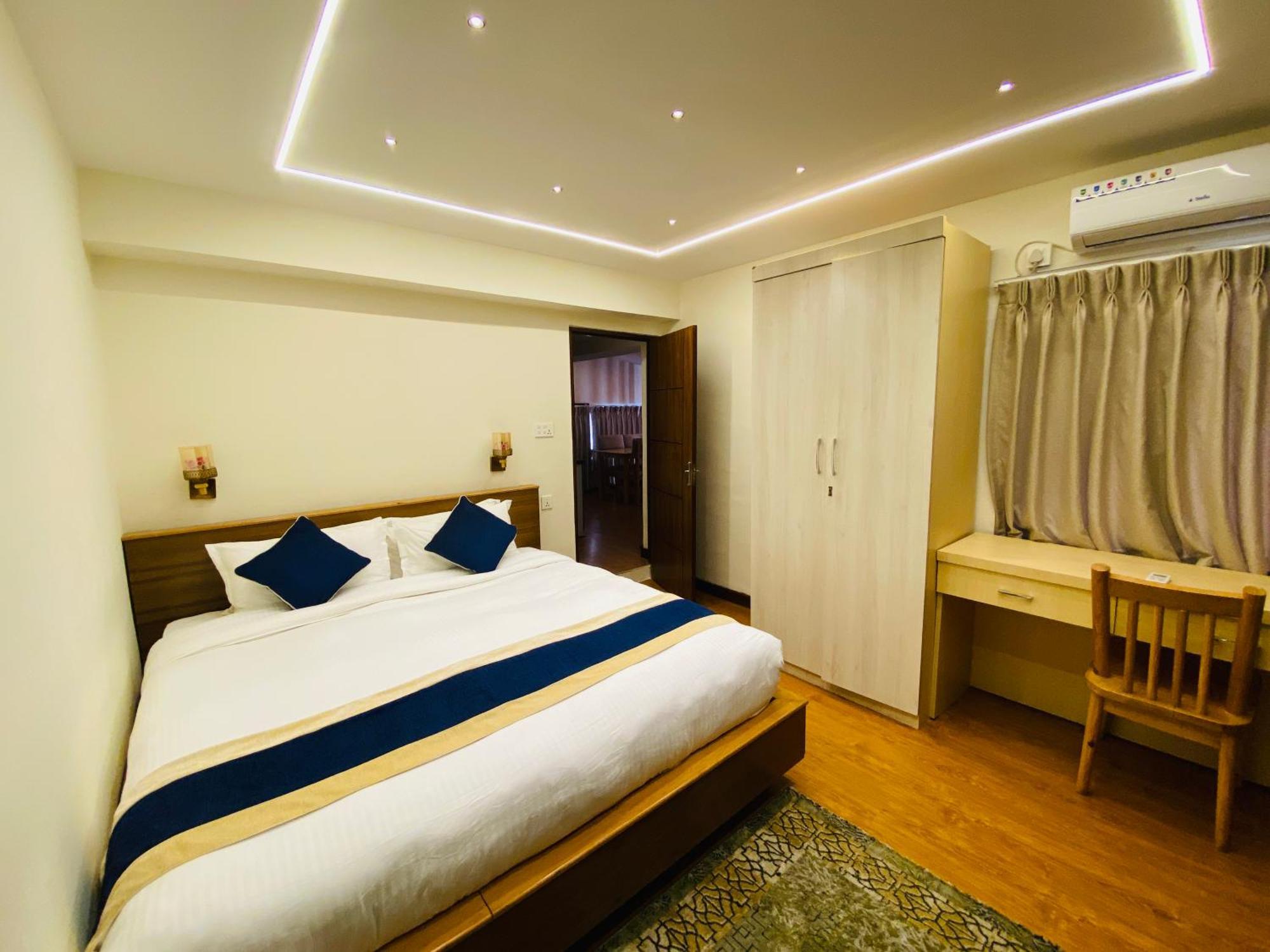Business Hotel