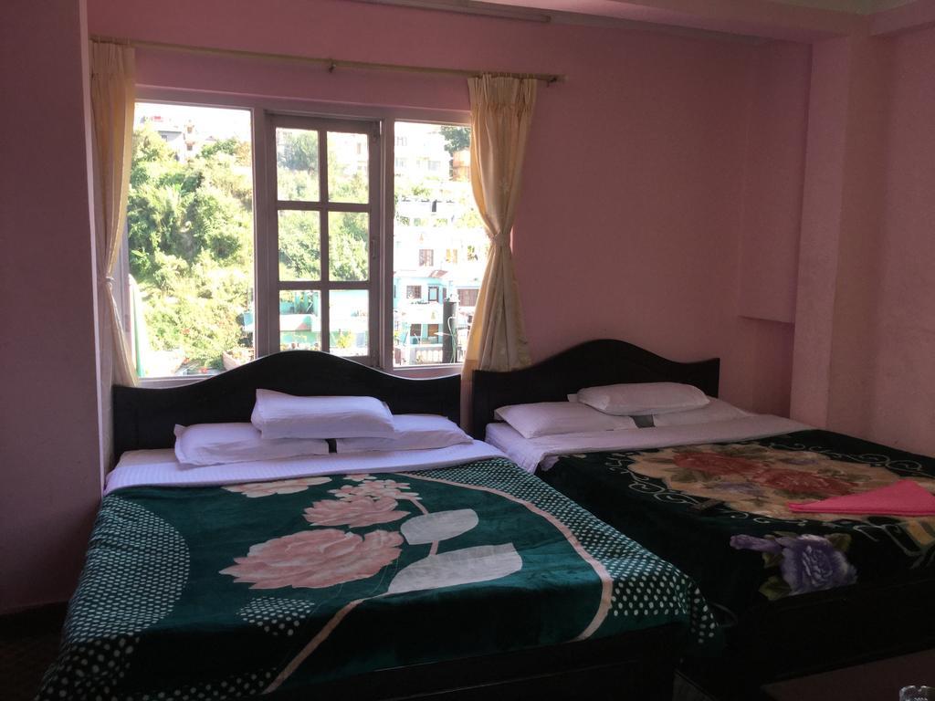 Pashupati Darshan Hotel Catmandu