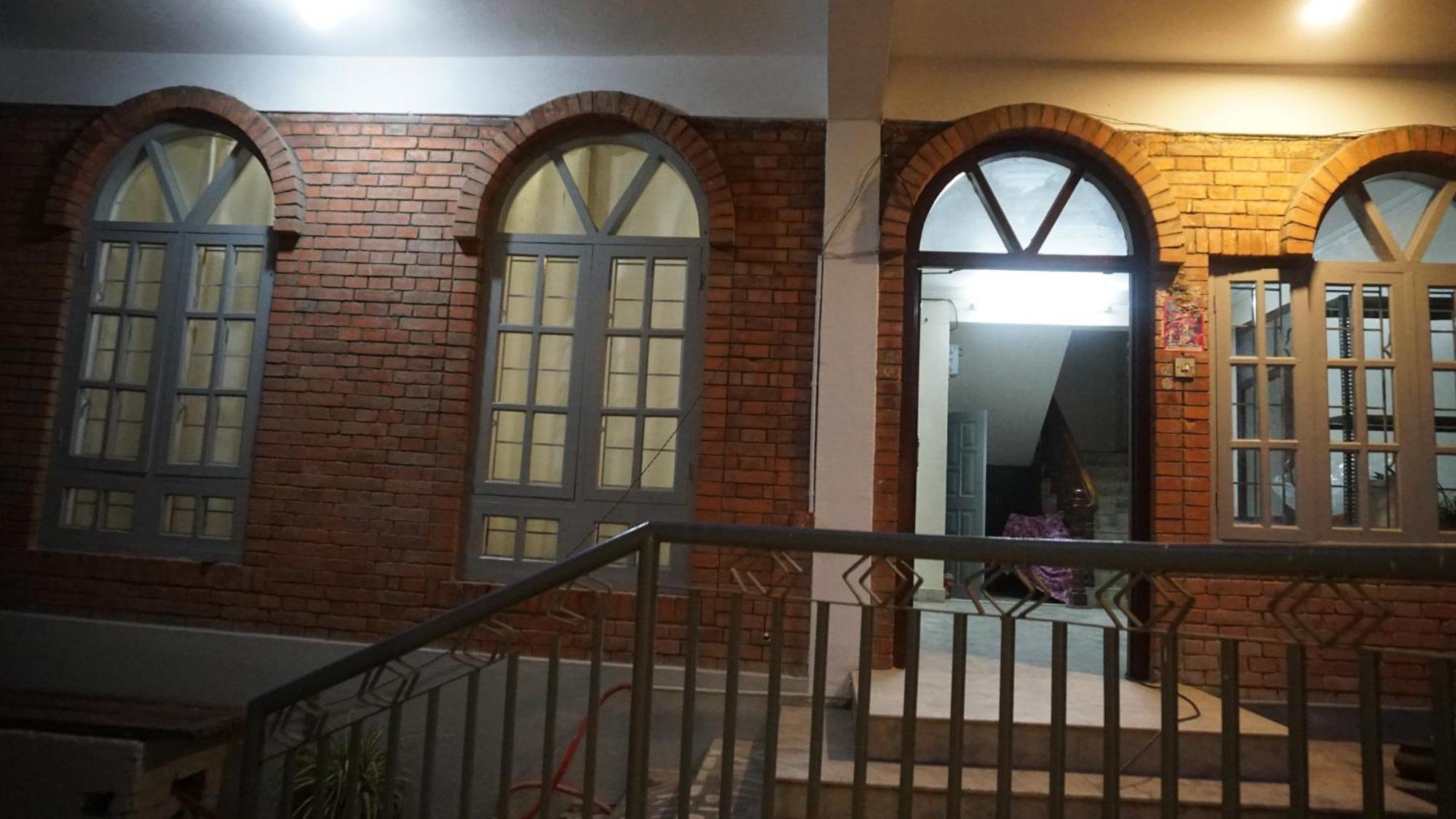 And Apartment *
