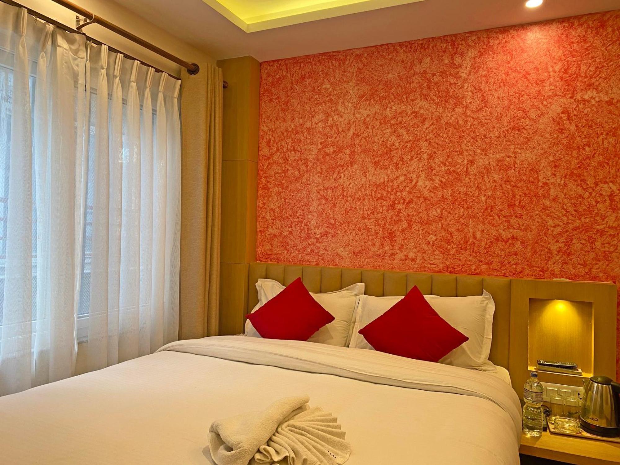 Malati Hotel *