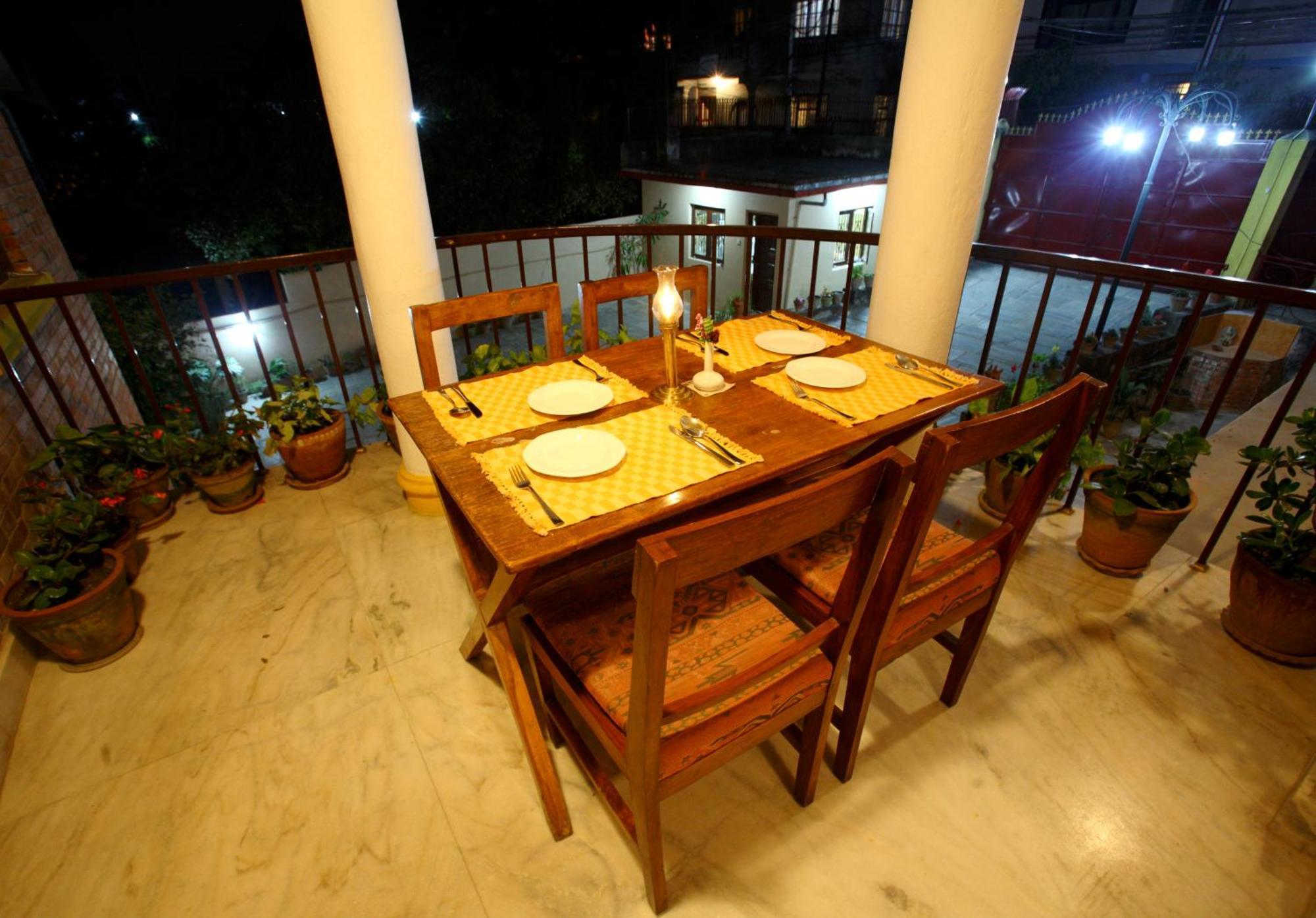 Hotel Royal Astoria 3*