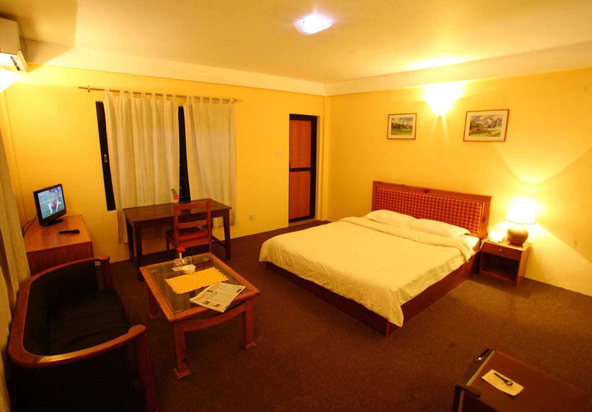 Royal Astoria