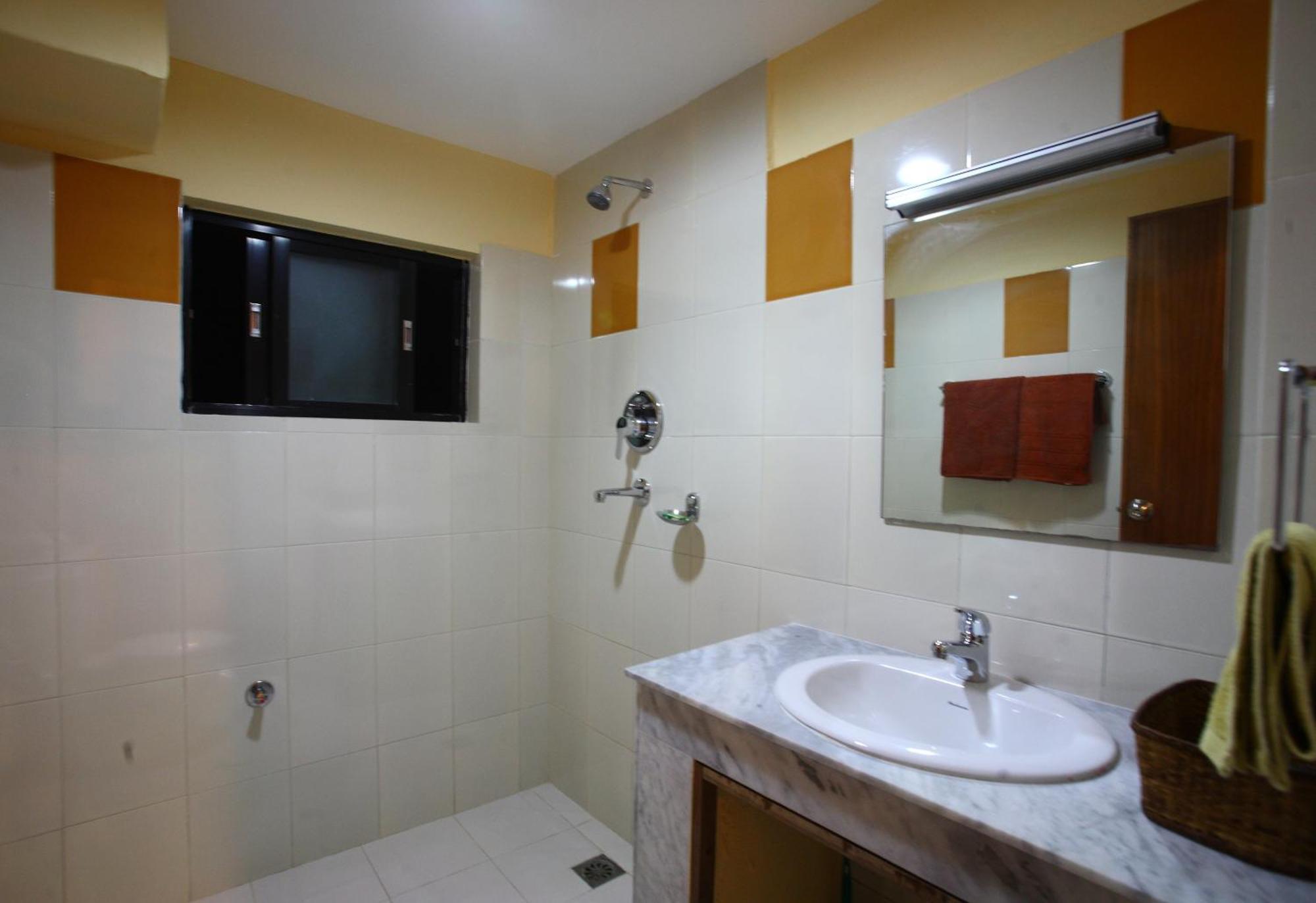 Hotel Royal Astoria 3*
