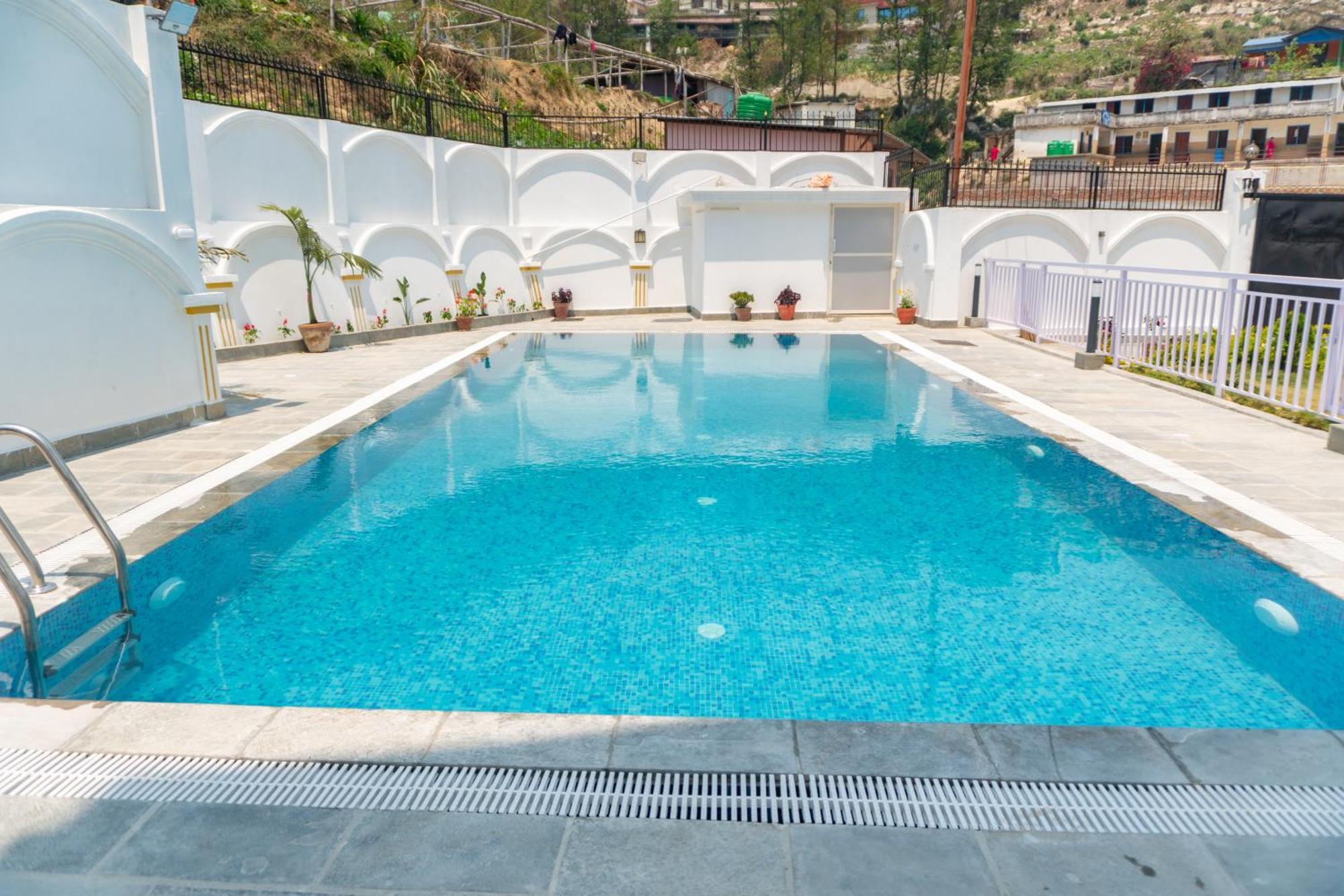 Vila The White House 8 Bedroom With Swimming Pool *