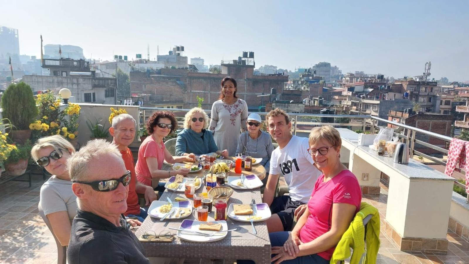 Shine Famille Francophone - Shine And * Kathmandu