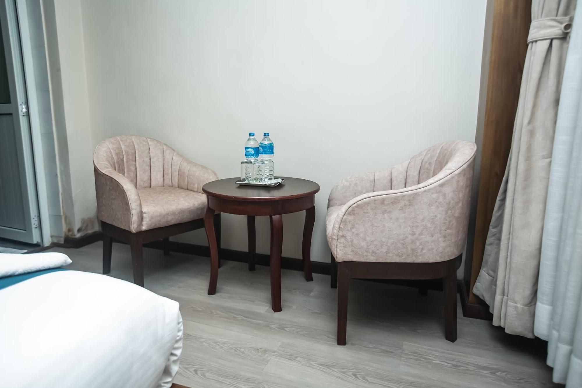 Maya Boutique & Kathmandu