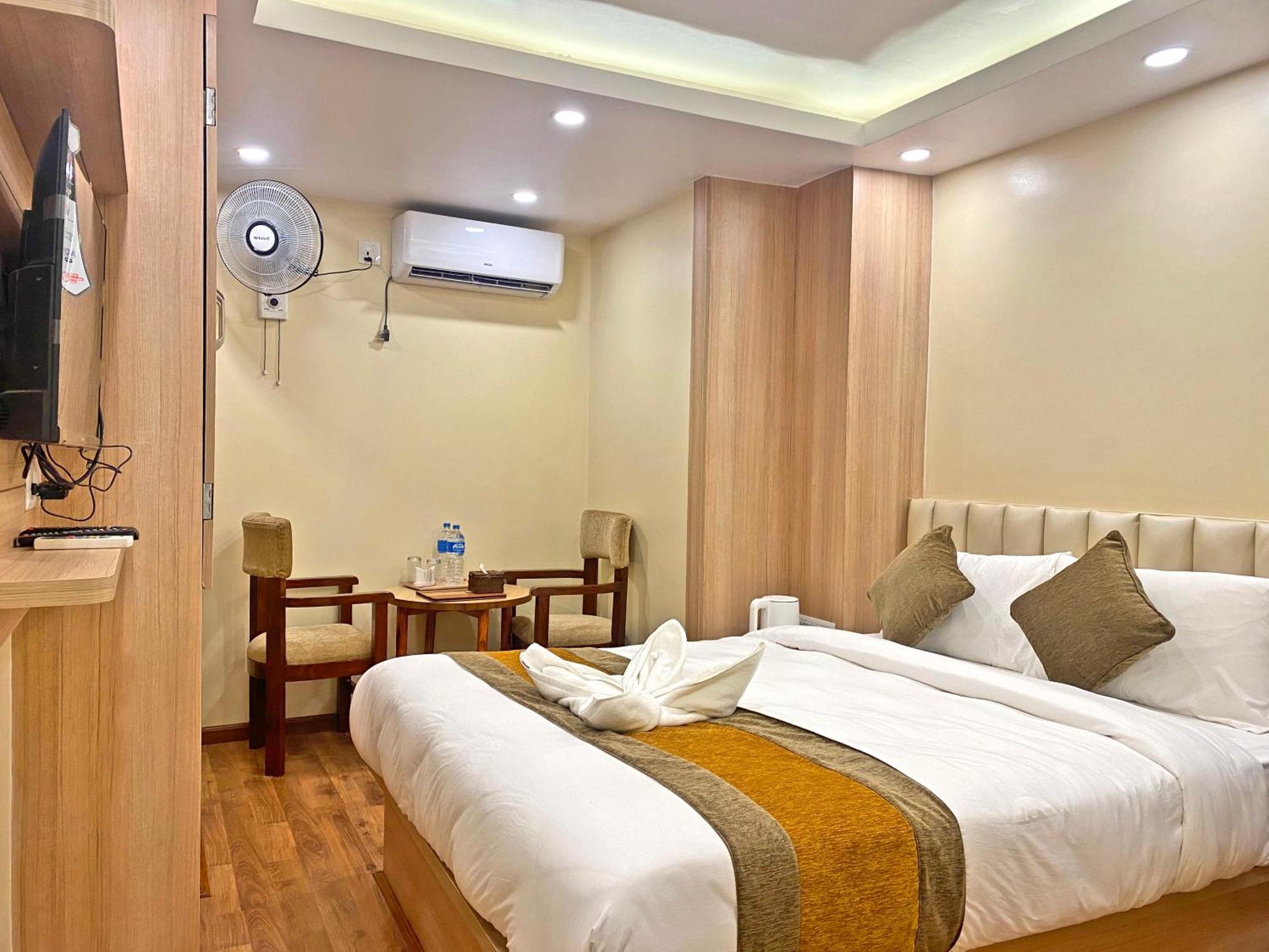 Airport Gurkha Hotel