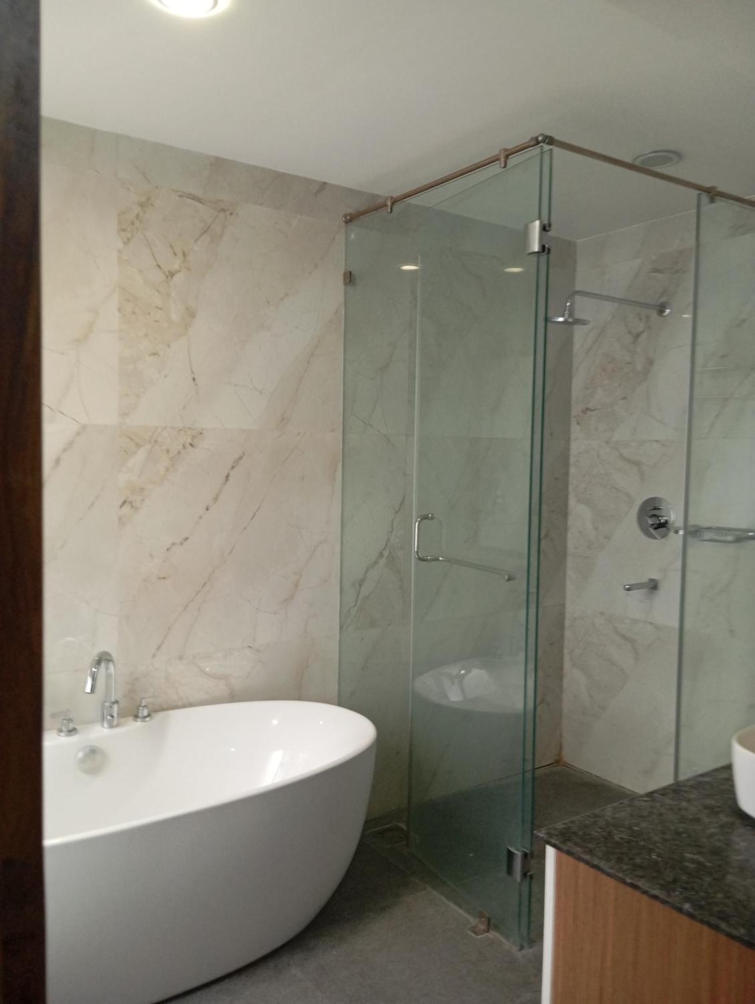 Pent House In *