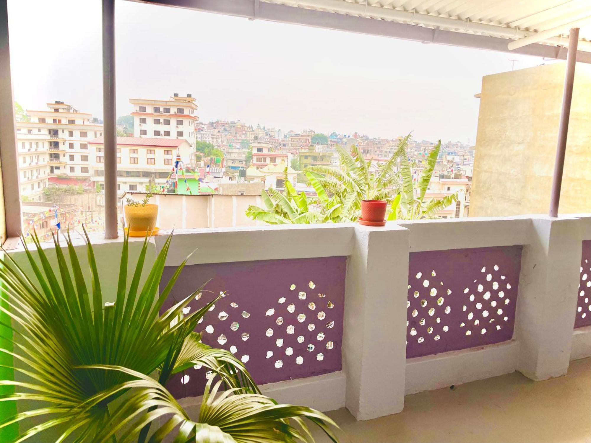 Apartment Arusiya *