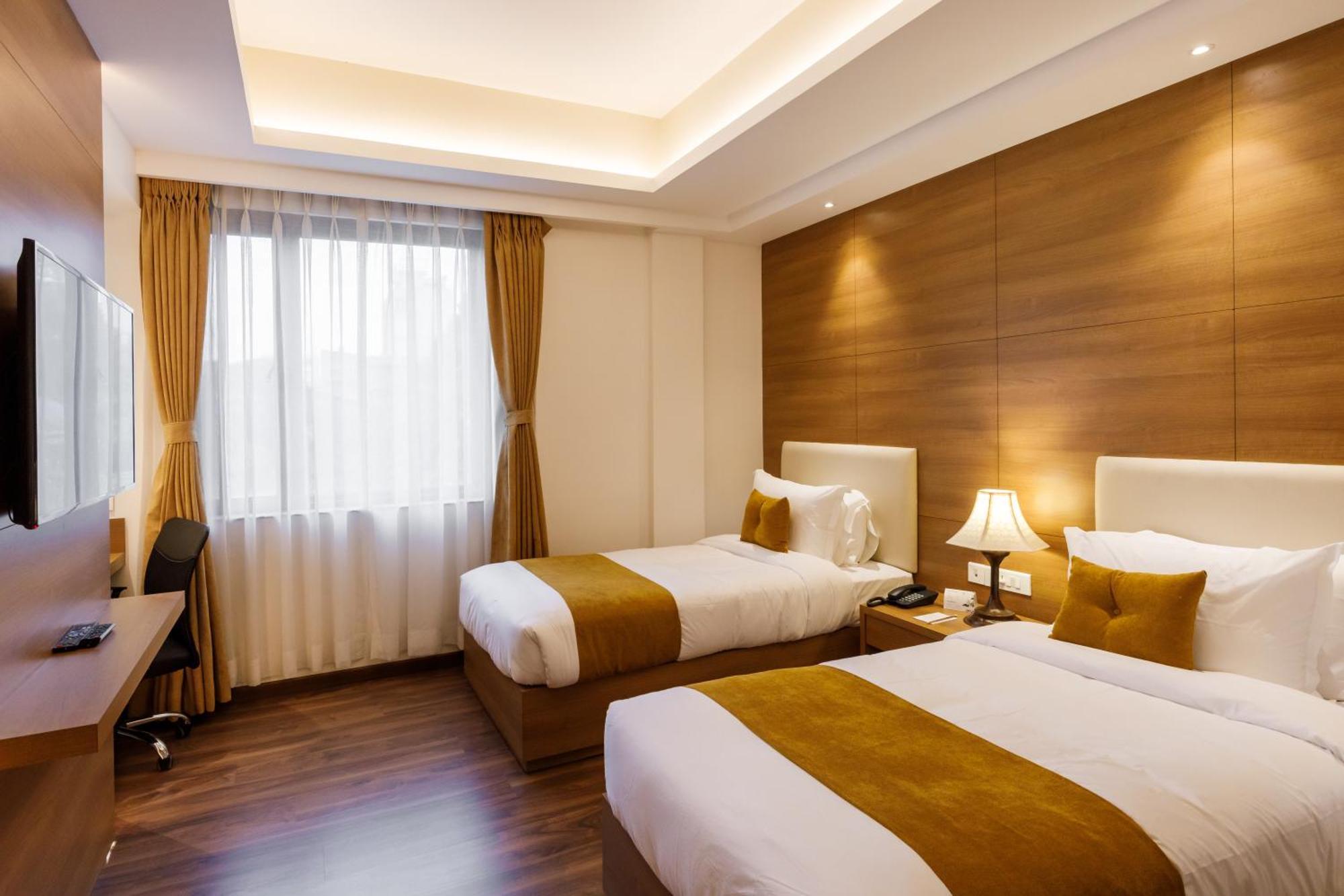 Hotel Thrive, A Tropical Courtyard 4*