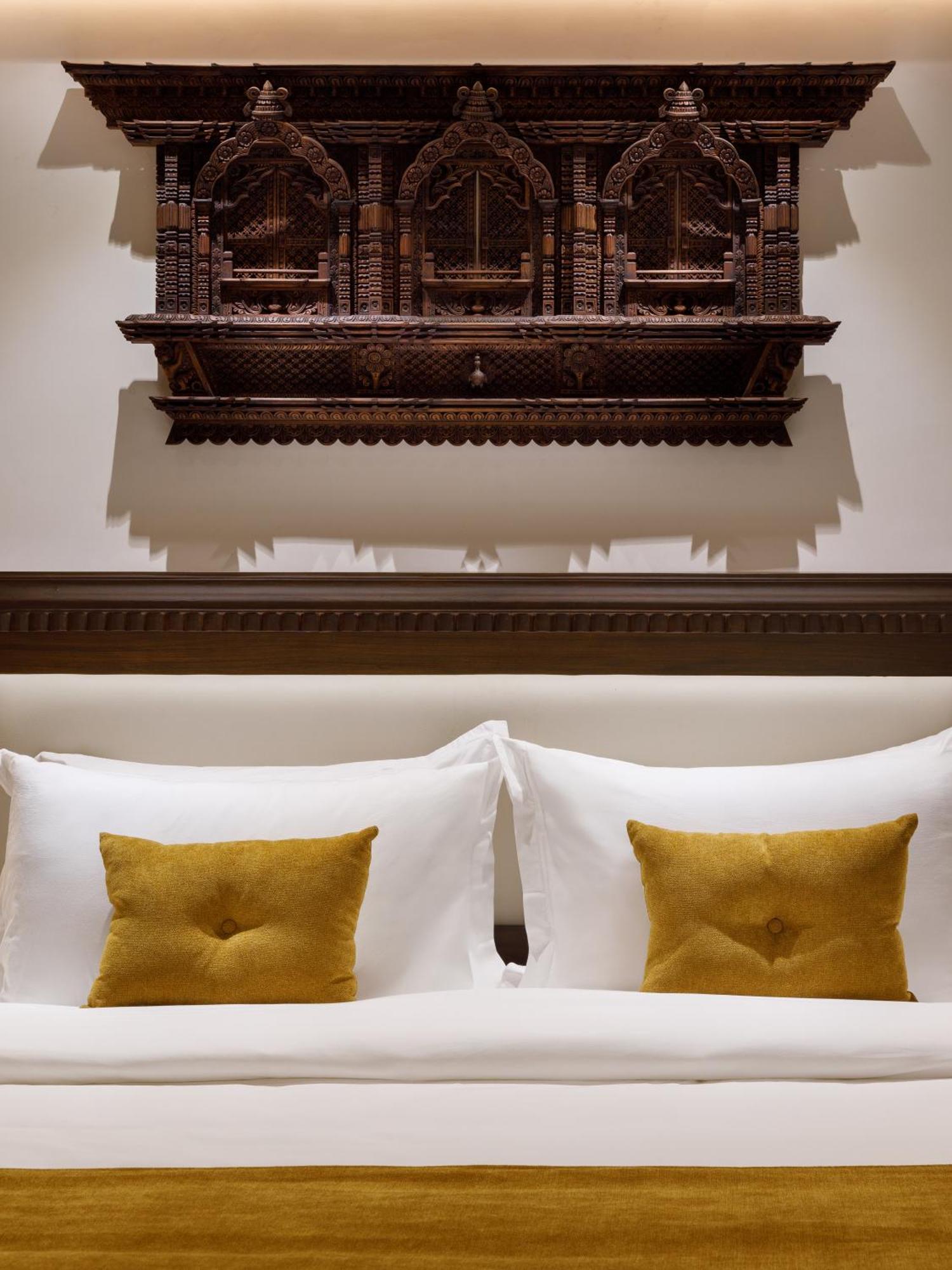 Thrive, A Tropical Courtyard 4*