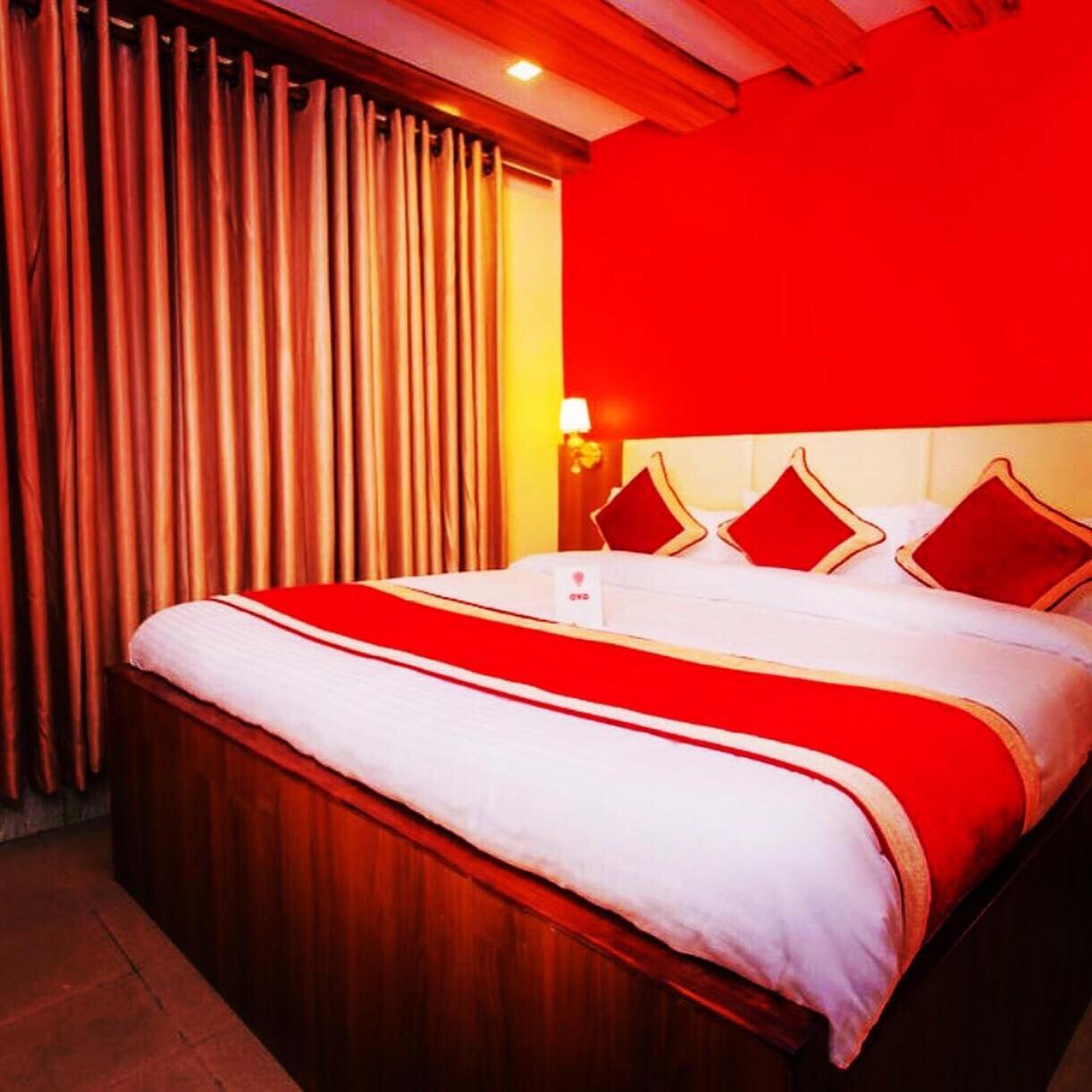 Shraddha Palace 3*