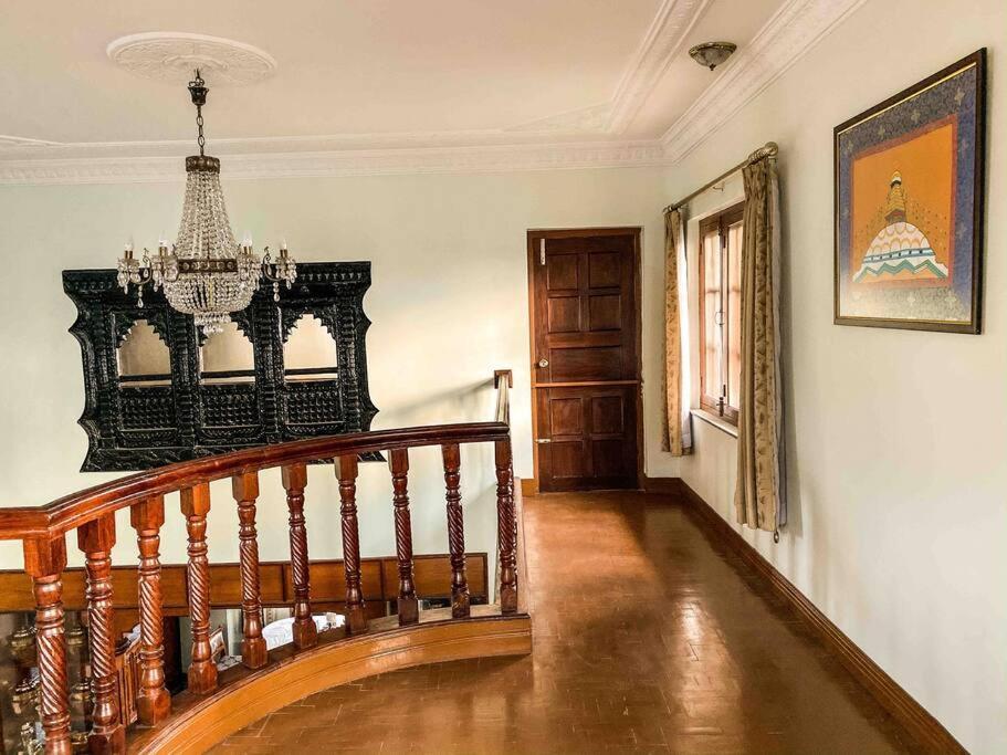 Rumah percutian Cheerful 5-bedroom With Garden And Views *