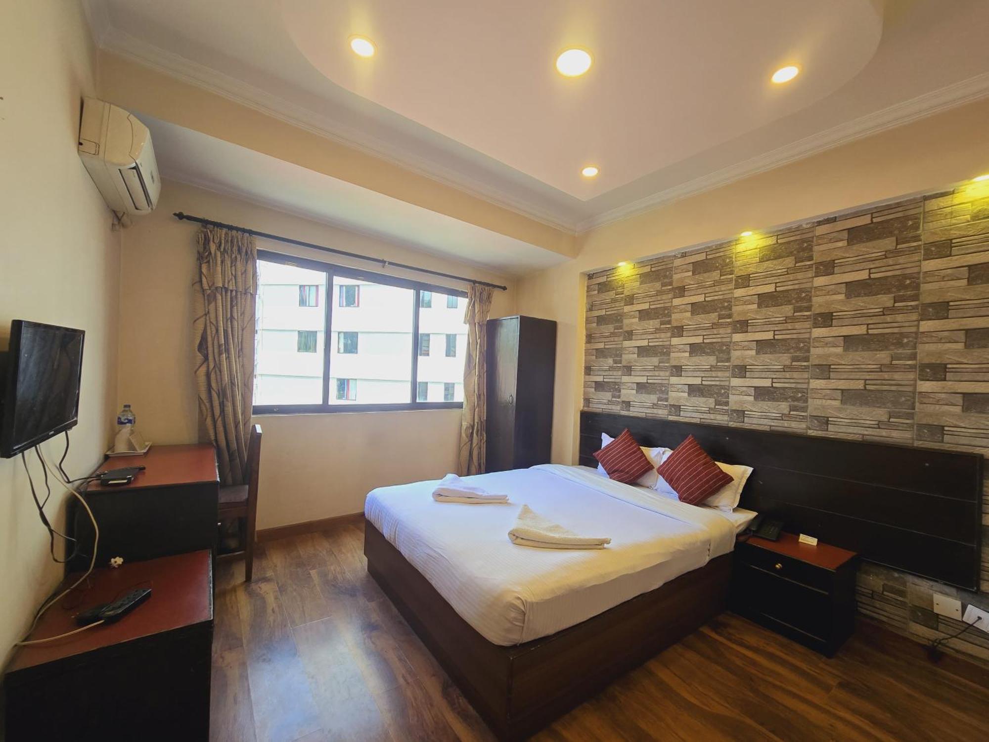 Cascade Hotel