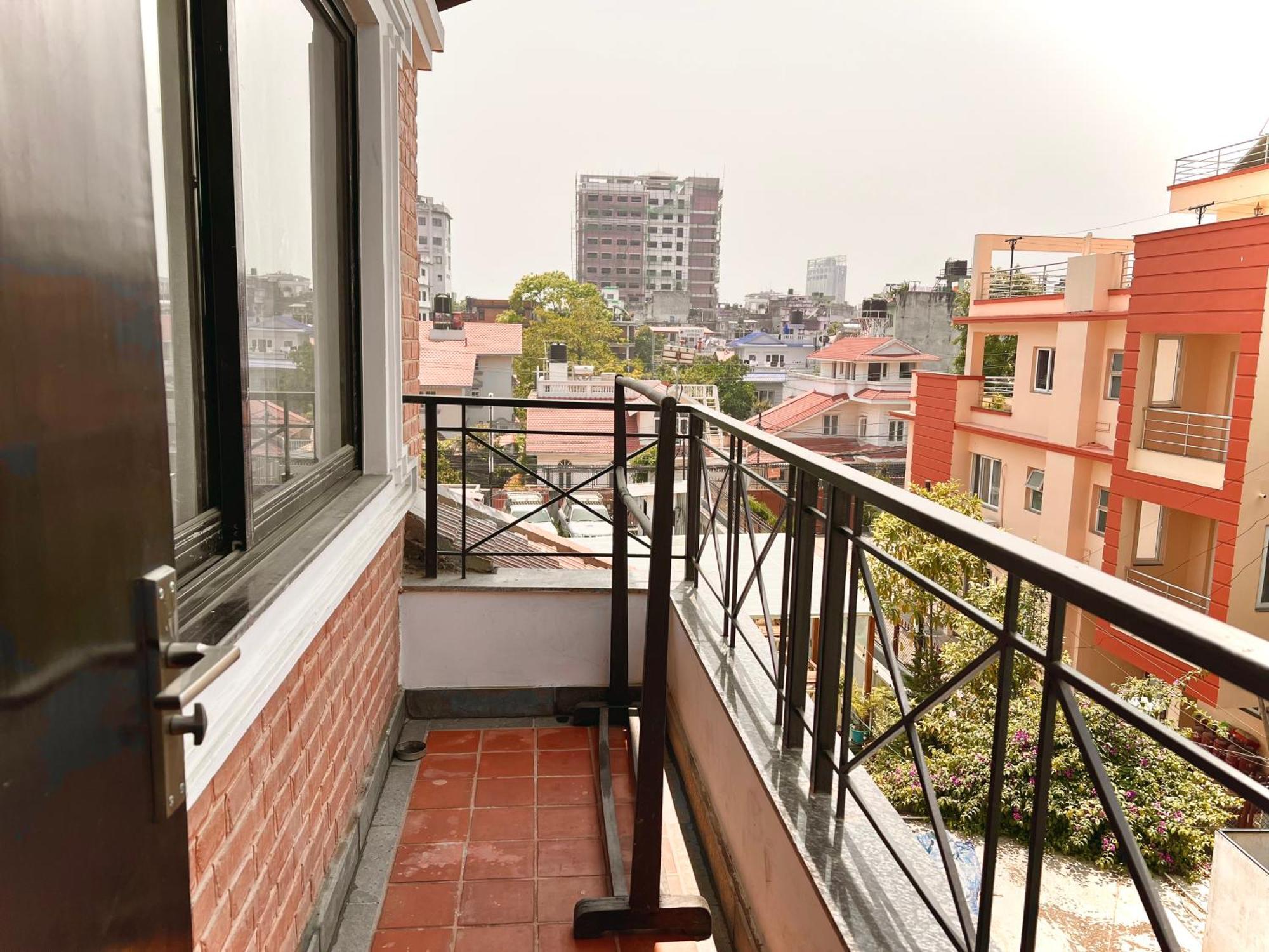 Pancha Buddha Service And Aparthotel