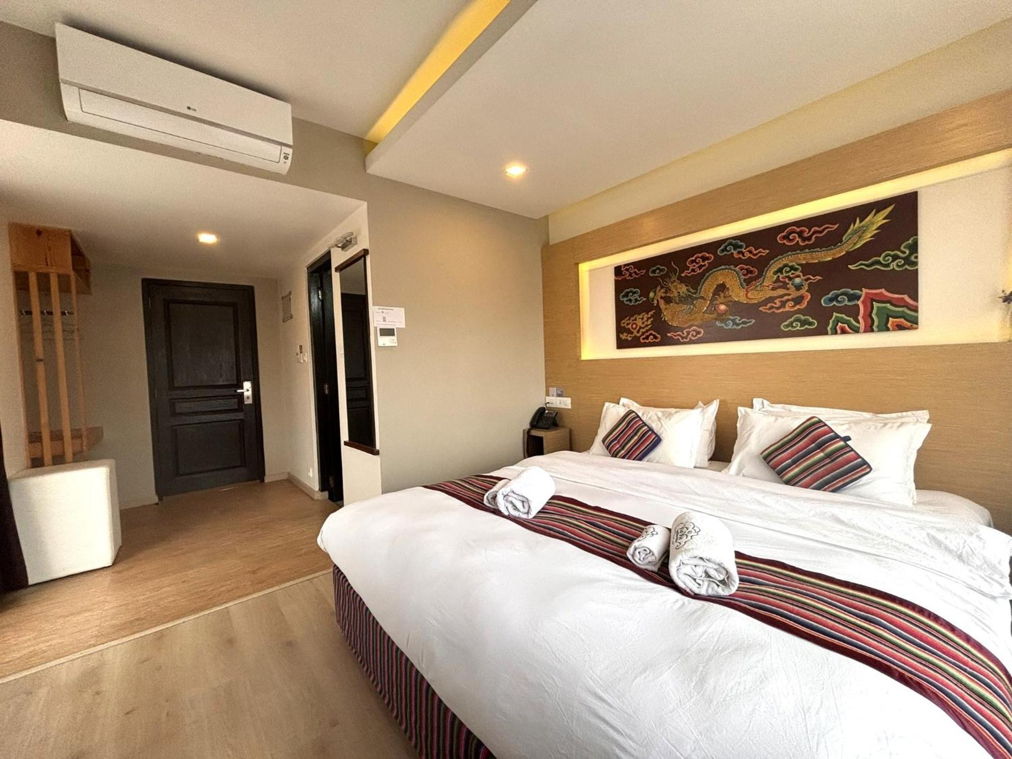 Viavia Boutique -