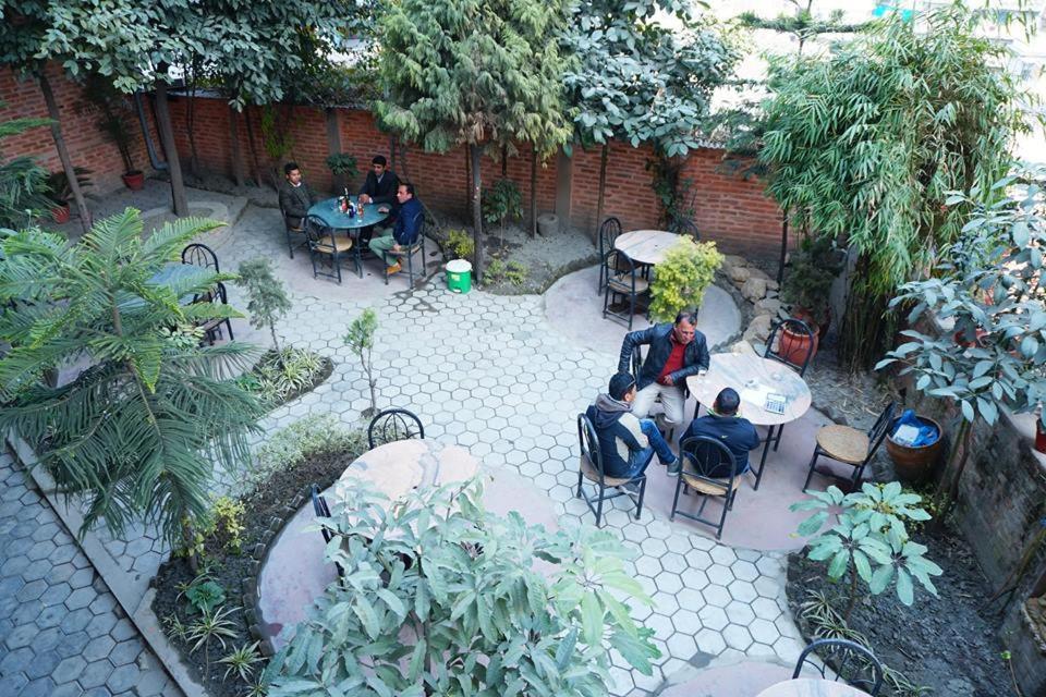 Holly Temple Tree Hotel 3*