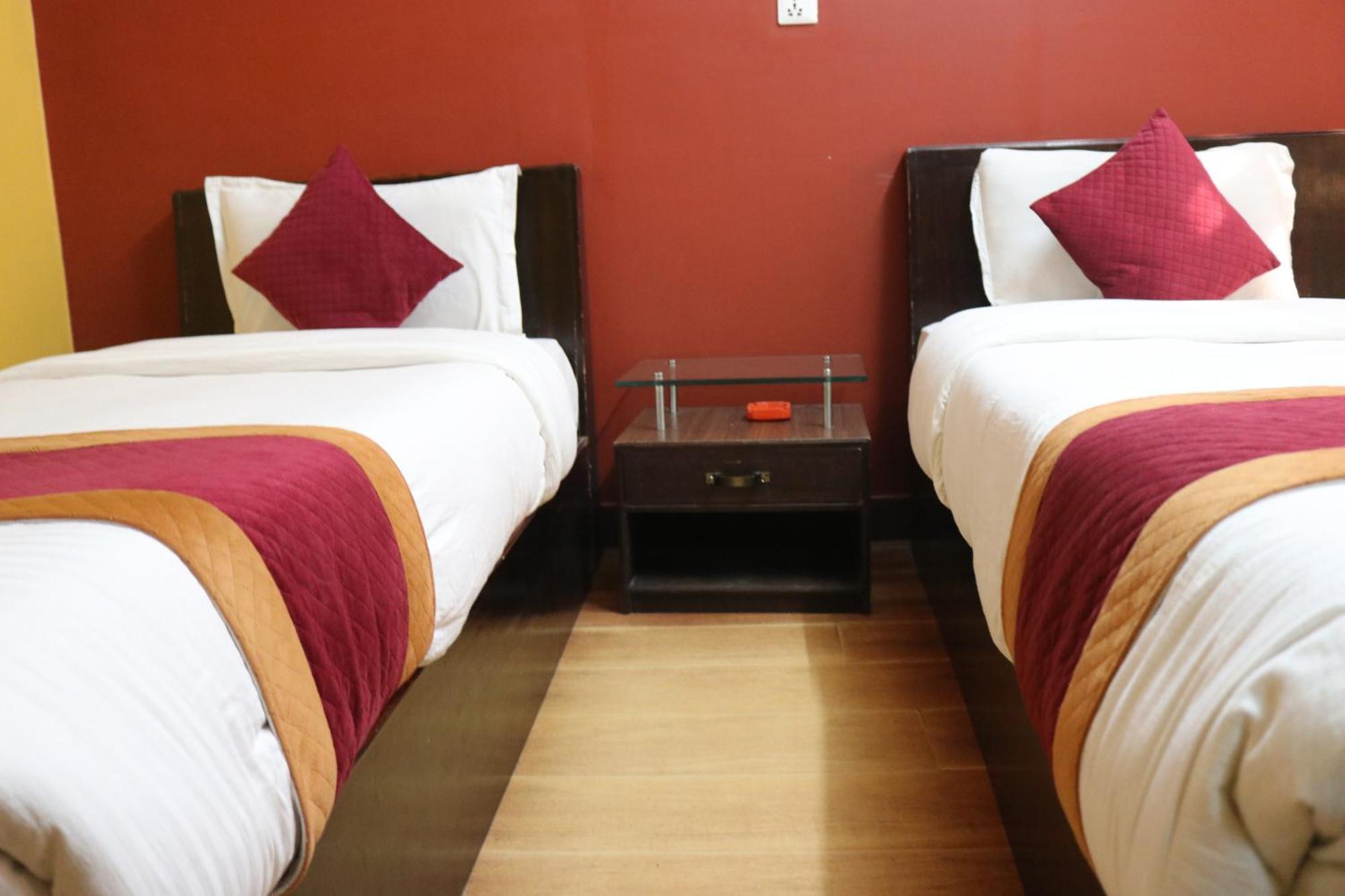 Hotel Pashupati Plaza
