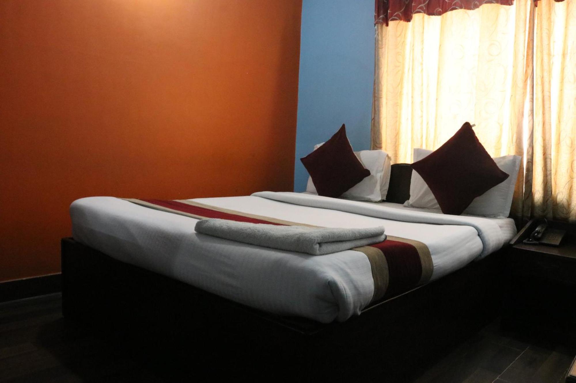 Pashupati Plaza Hotel