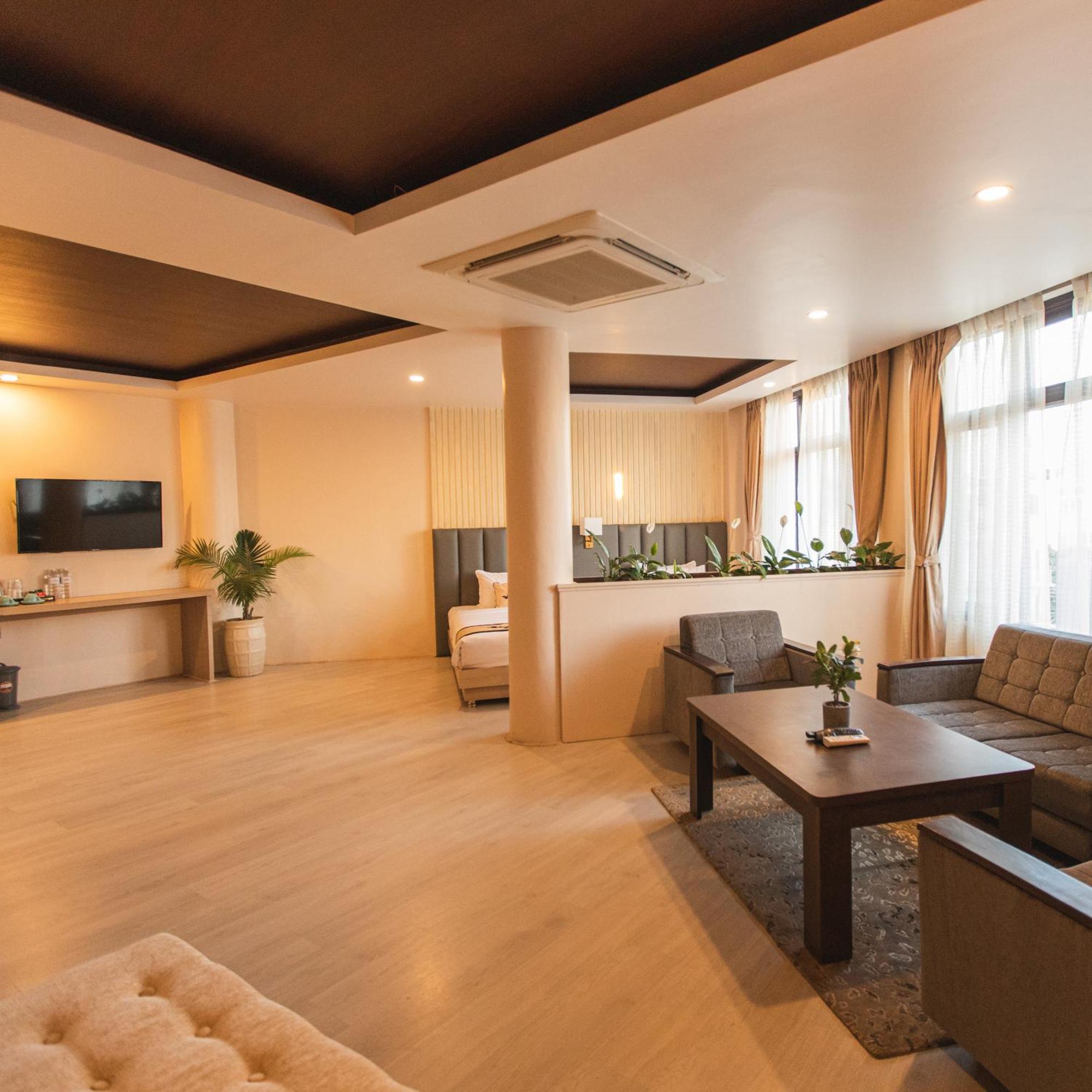 Lavie And 3* Kathmandu