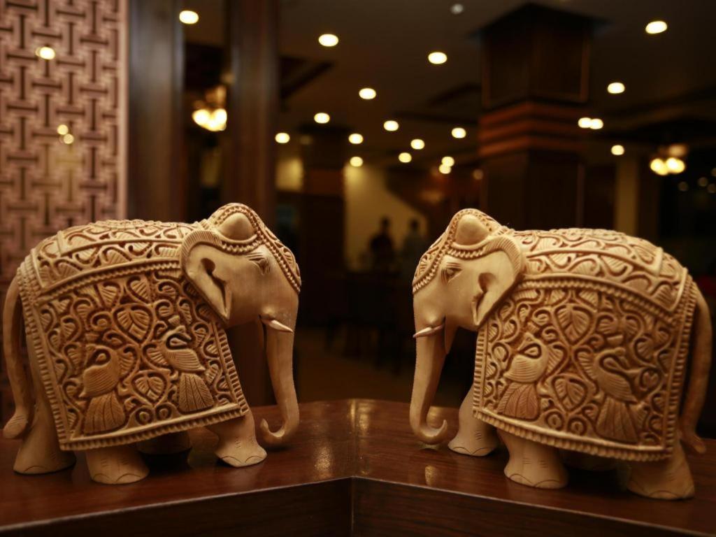 Mahadev Hotel