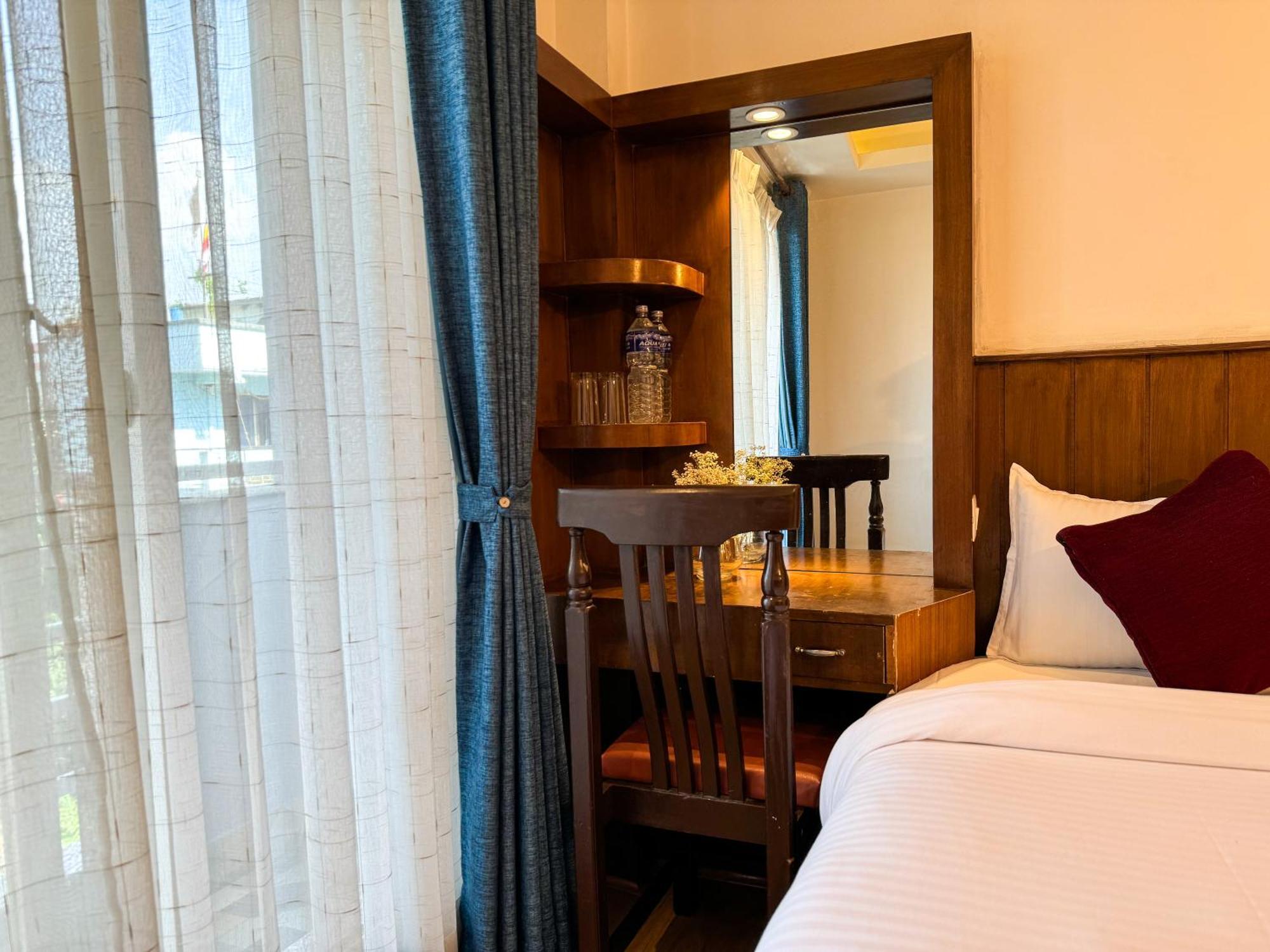 Abi International Hotel