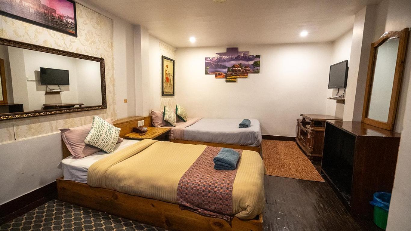 Shree Tara Hotel *