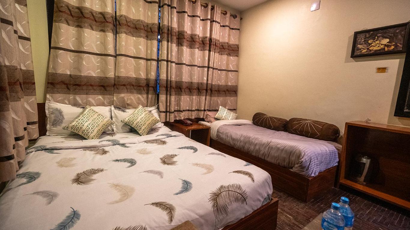 Shree Tara Hotel