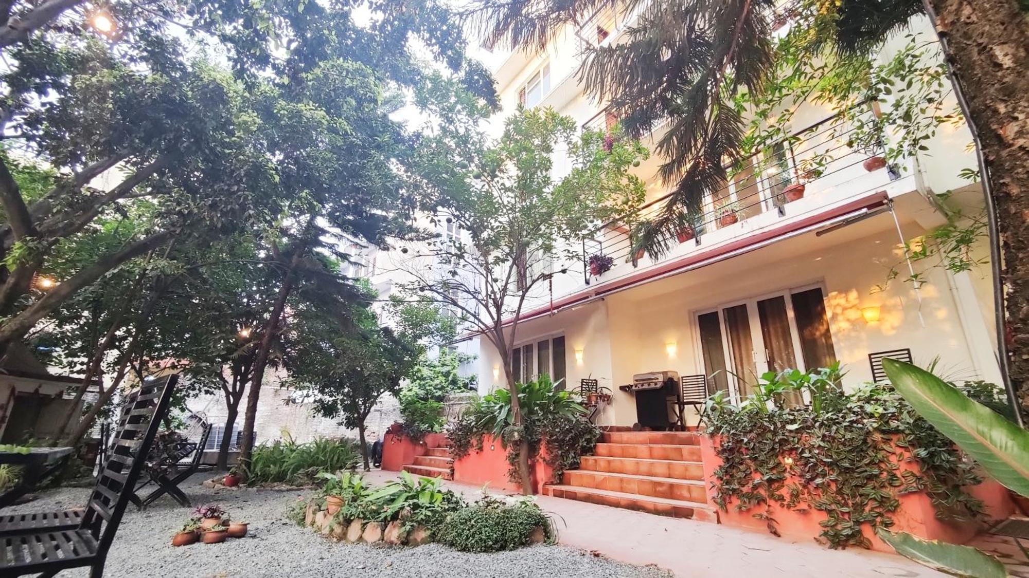 Nextdoor Guest house *