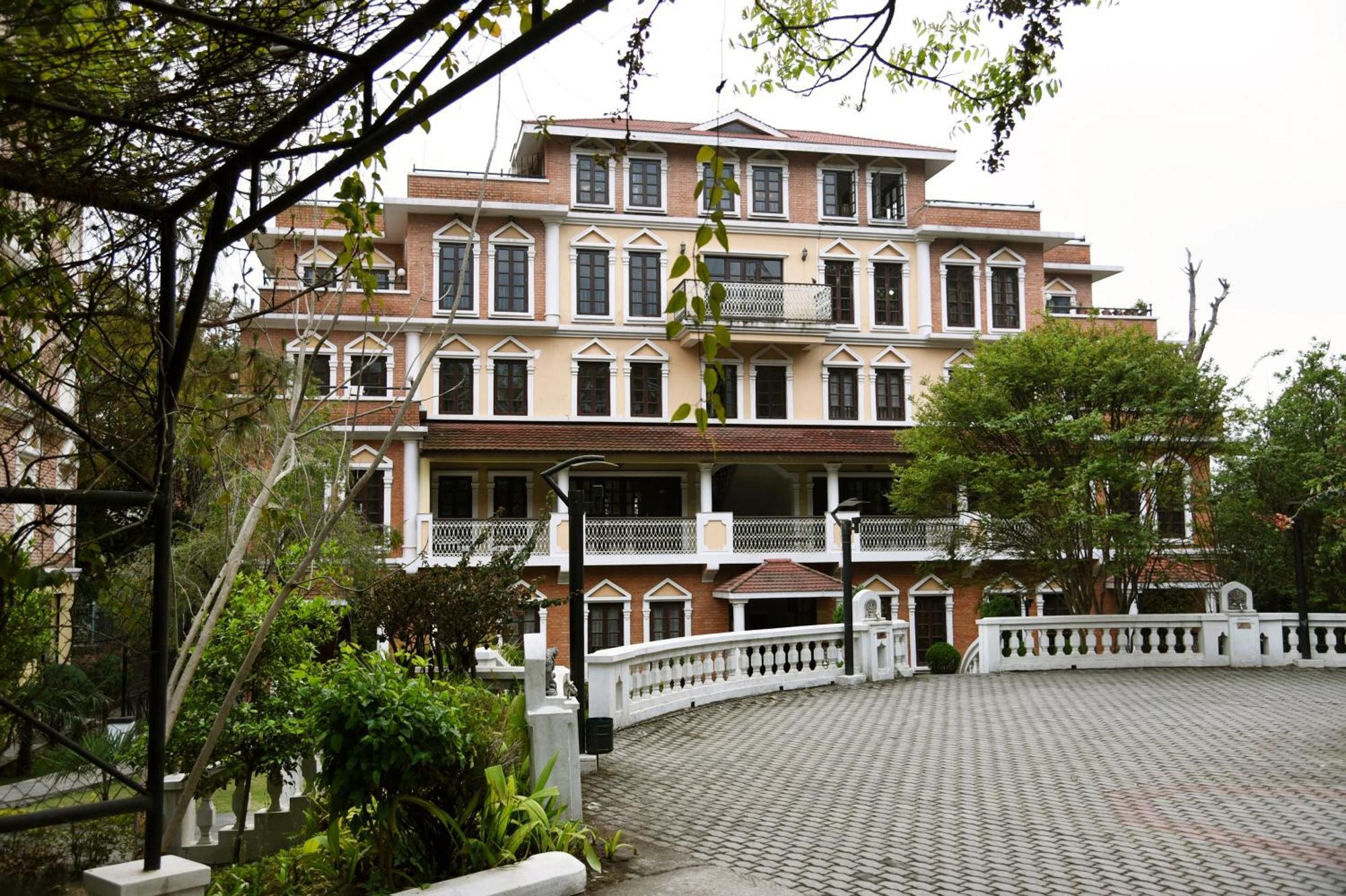 Resort Park Village By Kgh Group