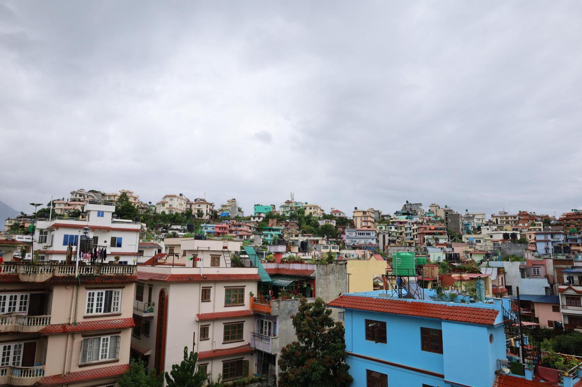 Apartment Expediya House - Full Furnish 2 Bhk Roof Flat In
