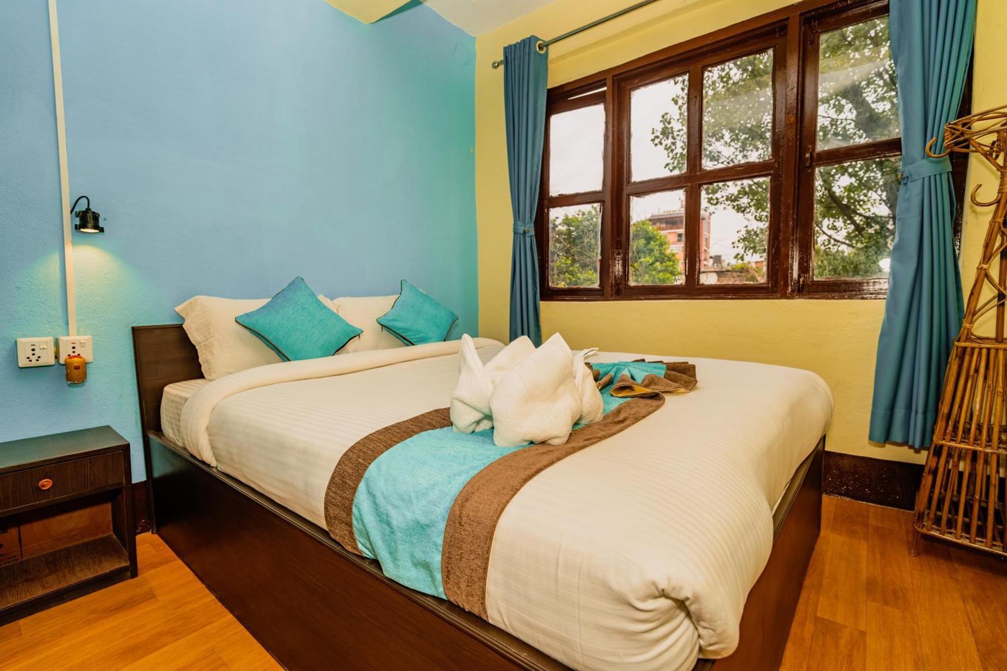 Rest Up Hostel *