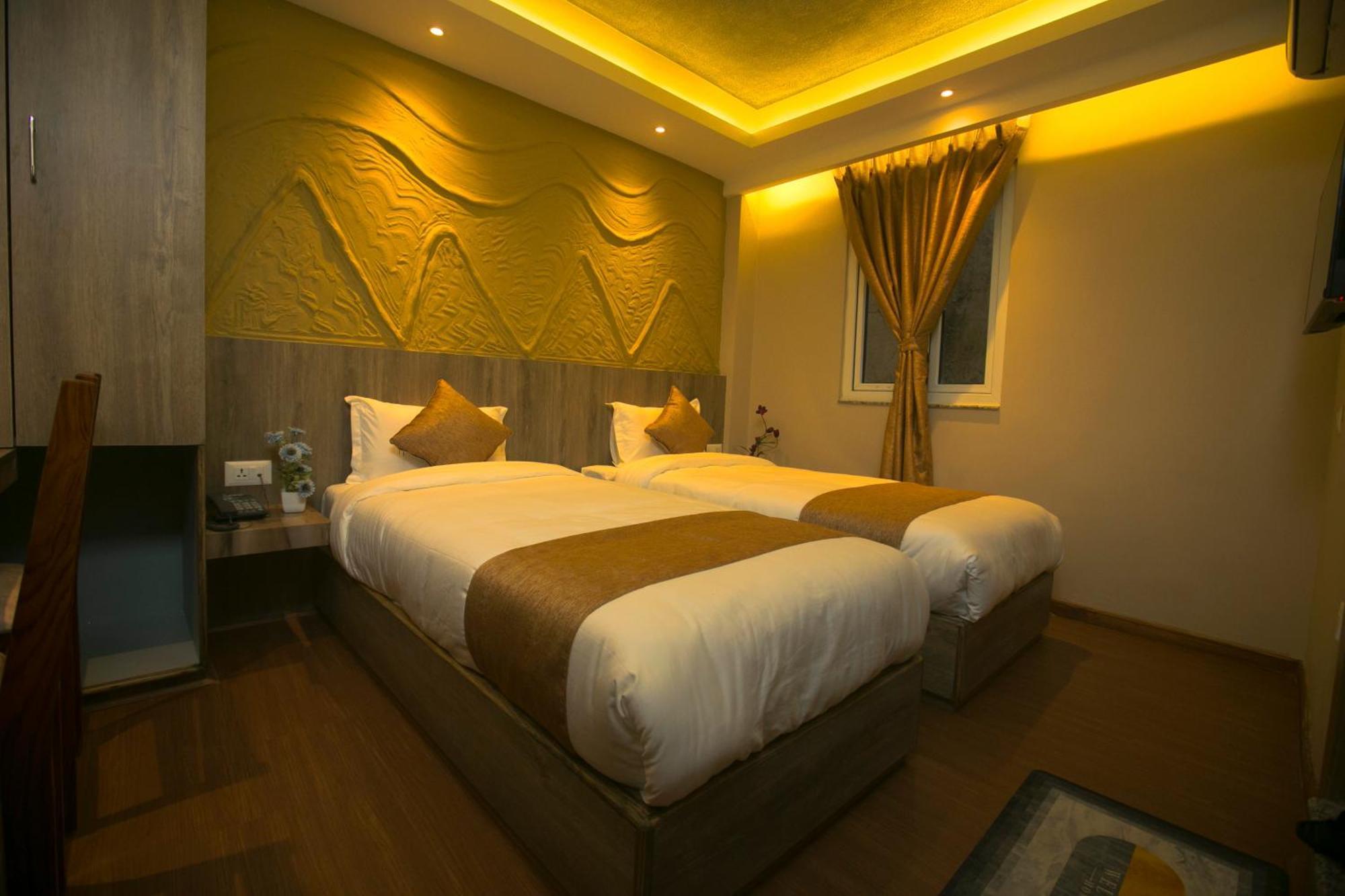 Divya Boutique Hotel 3*
