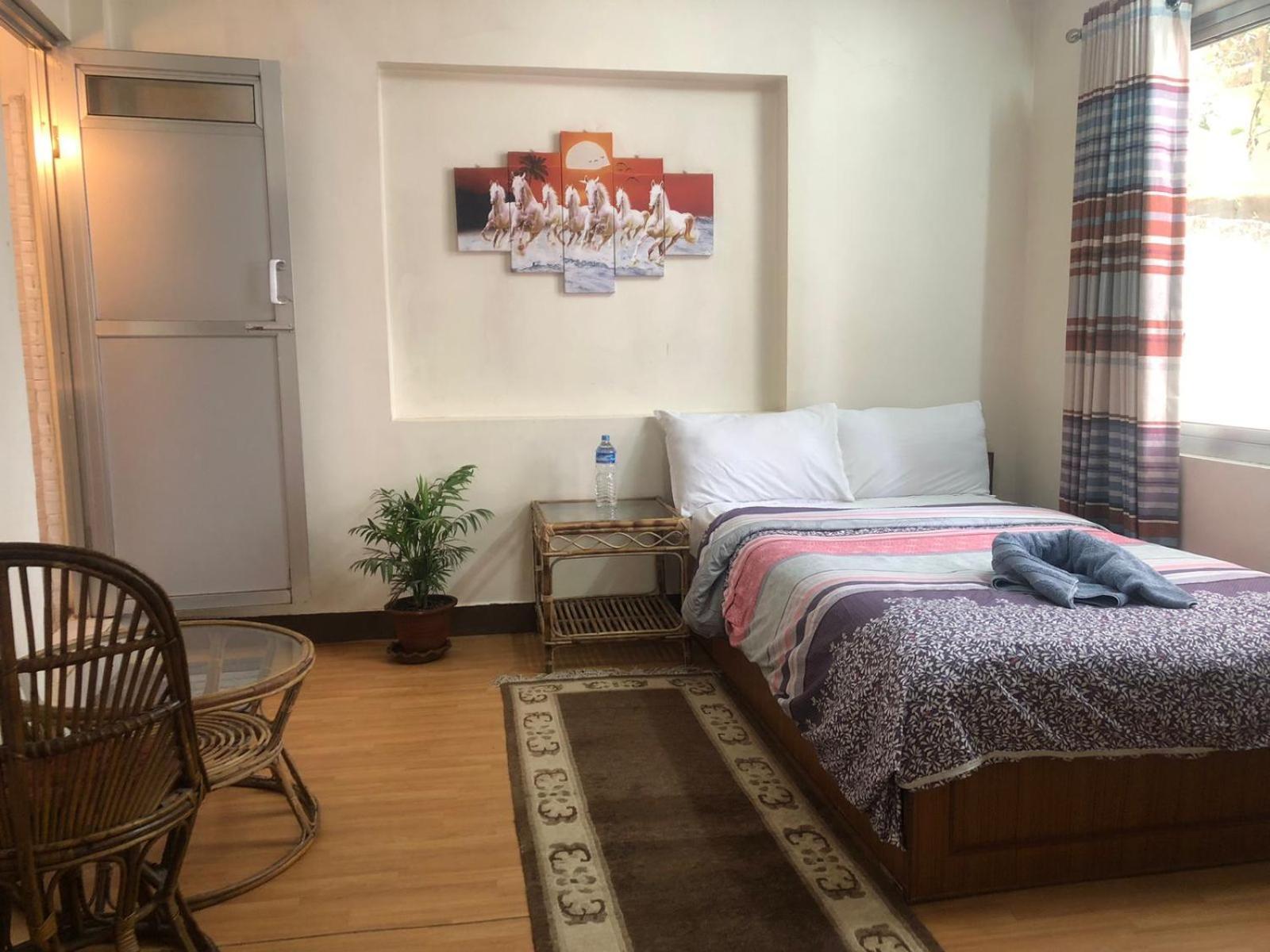 Mandala bahay-panuluyan 2*