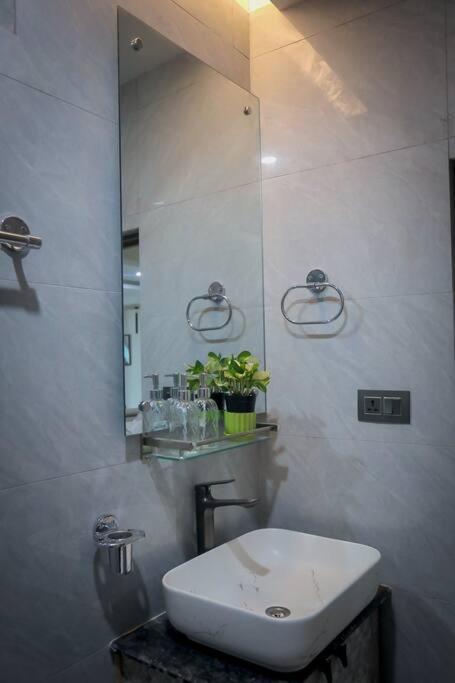 Penthouse Griha, Lazimpat Apartment *