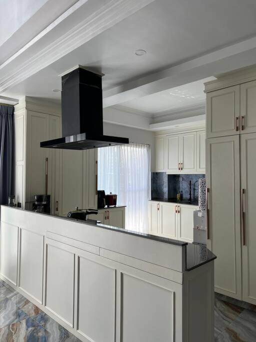 Penthouse Griha, Lazimpat Apartment *